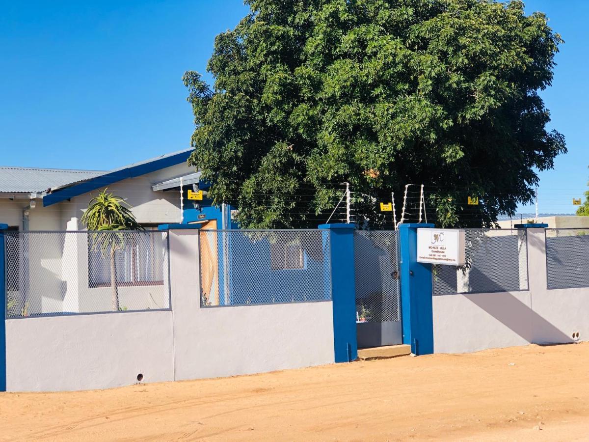 Mo-Nize Villa Guesthouse Otjiwarongo Kültér fotó